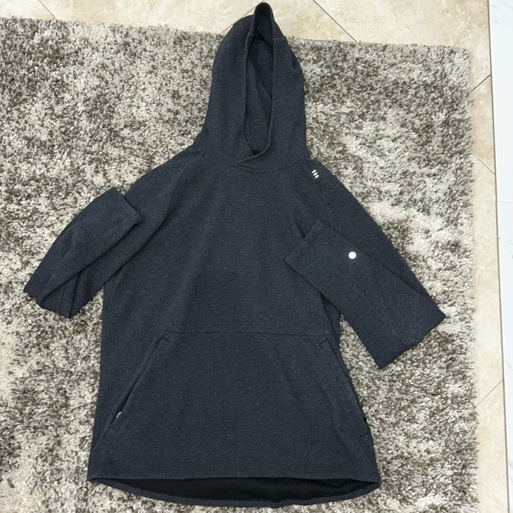 Men’s lulu lemon hoodie